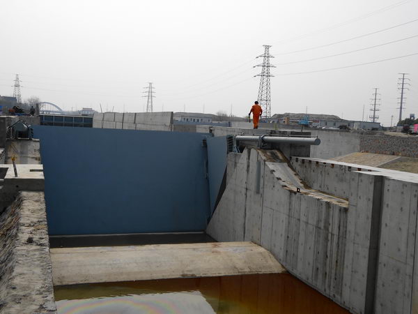 �l�T��Һ�����]�C